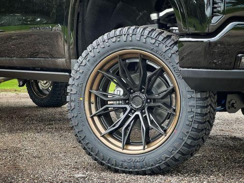 Onyx Black 2026 GMC Sierra 1500 Elevation