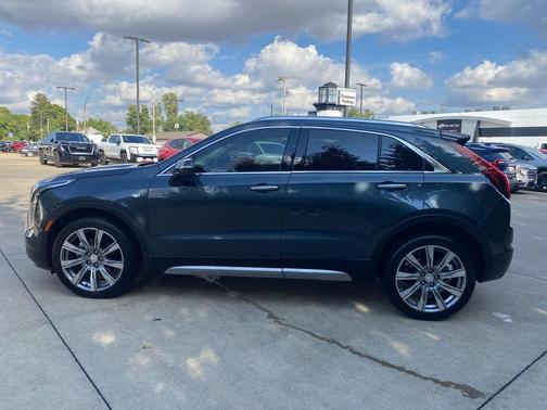 2019 Cadillac XT4 Premium Luxury