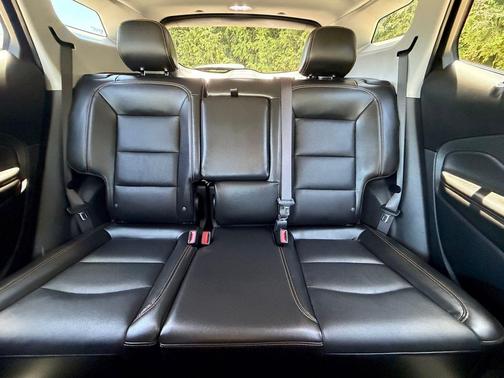 Graphite Gray Metallic 2021 GMC Terrain SLT