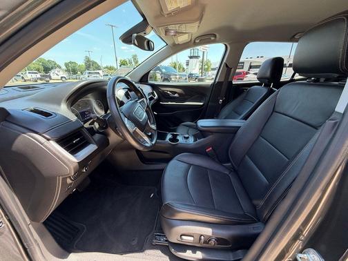Graphite Gray Metallic 2021 GMC Terrain SLT