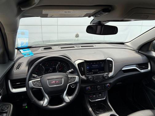 Graphite Gray Metallic 2021 GMC Terrain SLT