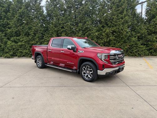 Volcanic Red Tintcoat 2023 GMC Sierra 1500 SLT