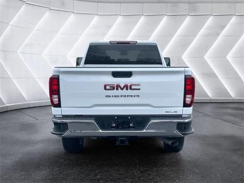2026 GMC Sierra 2500 SLE