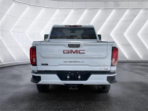 2022 GMC Sierra 2500 AT4