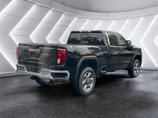 2026 GMC Sierra 2500 SLE