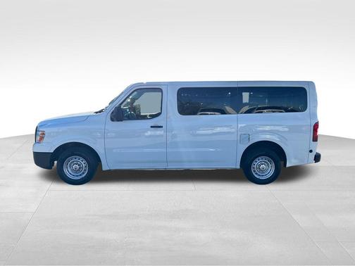 2016 Nissan NV Passenger NV3500 HD S V6
