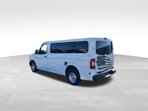 2016 Nissan NV Passenger NV3500 HD S V6