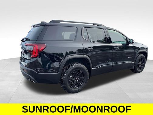 2023 GMC Acadia AWD AT4