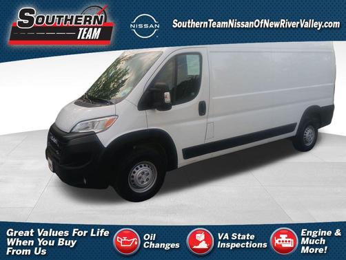 Bright White Clearcoat 2024 RAM ProMaster 2500 Tradesman