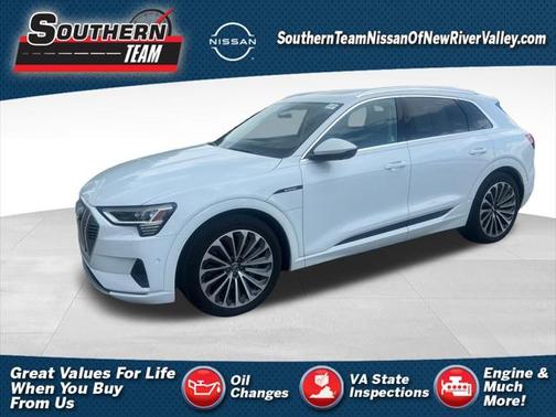 2019 Audi e-tron Premium Plus