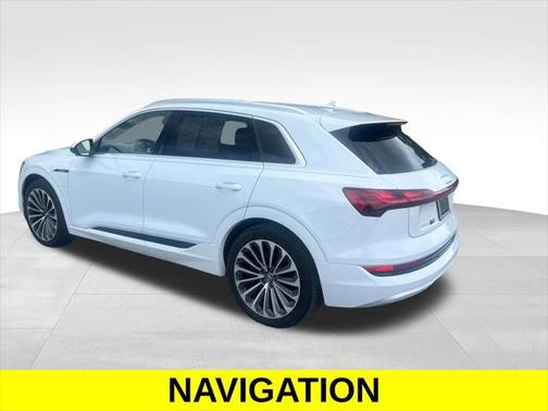 2019 Audi e-tron Premium Plus