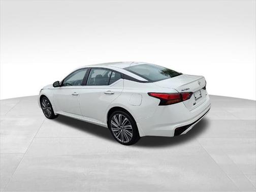 2024 Nissan Altima 2.5 SL