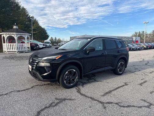 Super Black 2026 Nissan Rogue SV