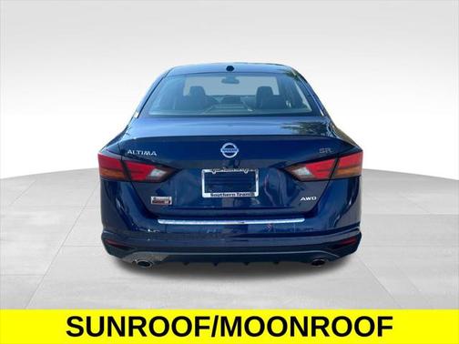 2021 Nissan Altima SR Intelligent AWD