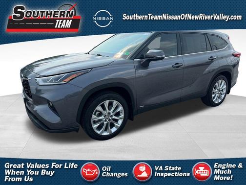 2022 Toyota Highlander Hybrid Limited
