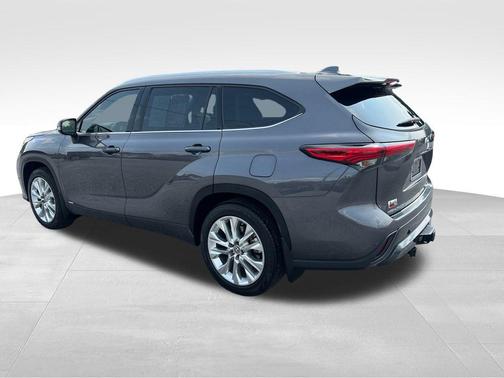 2022 Toyota Highlander Hybrid Limited