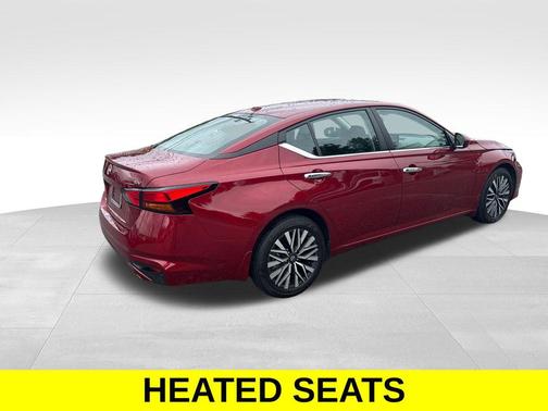Scarlet Ember 2024 Nissan Altima 2.5 SV