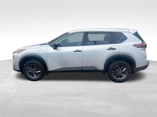 Brilliant Silver Metallic 2025 Nissan Rogue S