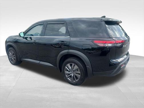 2023 Nissan Pathfinder S 4WD