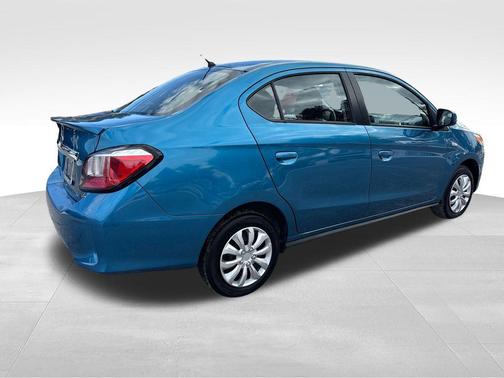 2022 Mitsubishi Mirage G4 ES