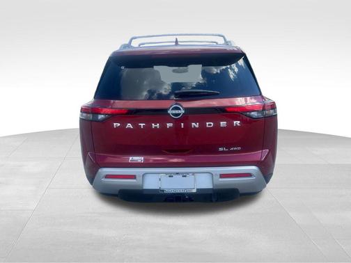2025 Nissan Pathfinder SL 4WD