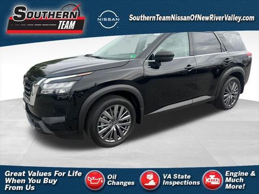 2025 Nissan Pathfinder SL 4WD