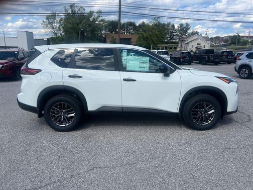 2025 Nissan Rogue S