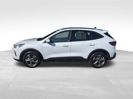 Silver Metallic 2025 Ford Escape ST-Line Select
