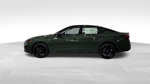 Tactical Green Metallic/Super Black 2026 Nissan Altima SR AWD