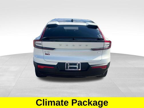 2024 Volvo C40 Recharge Pure Electric Core