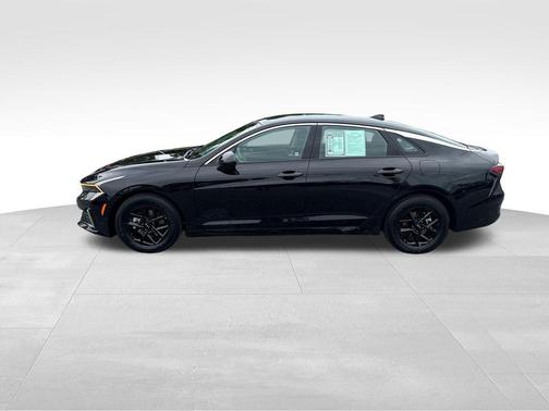 Aurora Black Pearl 2026 Kia K5 LXS FWD