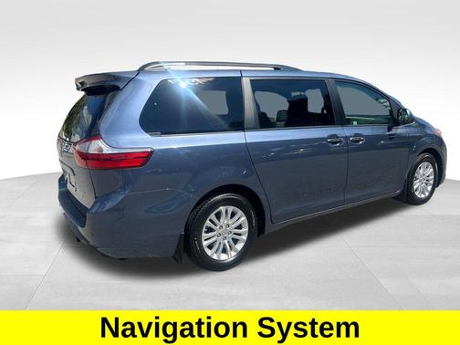 2017 Toyota Sienna XLE Premium