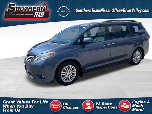 2017 Toyota Sienna XLE Premium