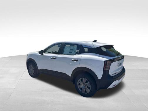 Fresh Powder 2026 Nissan Kicks S