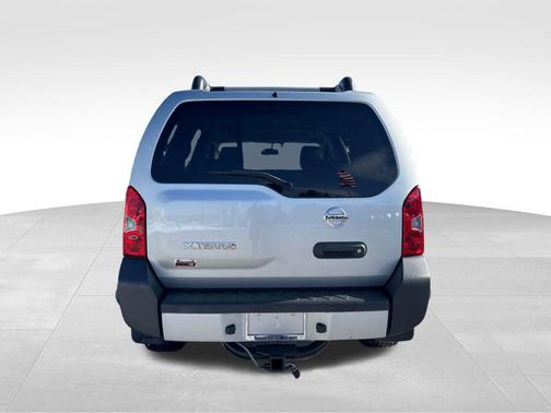 2011 Nissan Xterra S