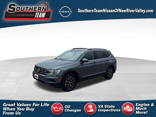 Platinum Gray Metallic 2021 Volkswagen Tiguan 2.0T SE