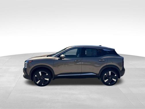 Canyon Bronze Metallic 2025 Nissan Kicks SR