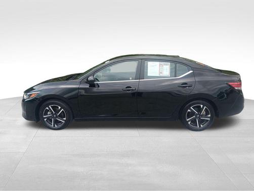 Super Black 2025 Nissan Sentra SV