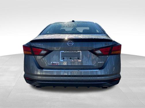 2021 Nissan Altima SR Intelligent AWD