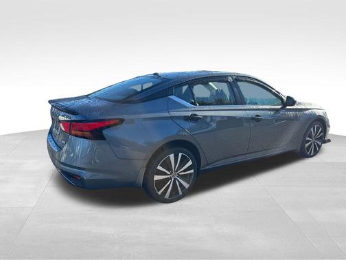 2021 Nissan Altima SR Intelligent AWD