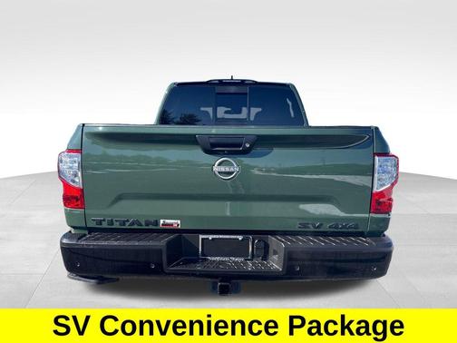 2024 Nissan Titan SV