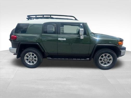 2012 Toyota FJ Cruiser Base