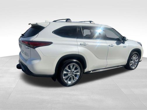 2021 Toyota Highlander Hybrid Limited