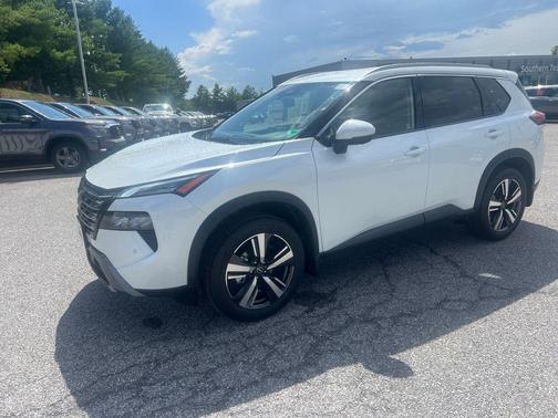 2025 Nissan Rogue SL