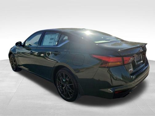 2025 Nissan Altima SR AWD