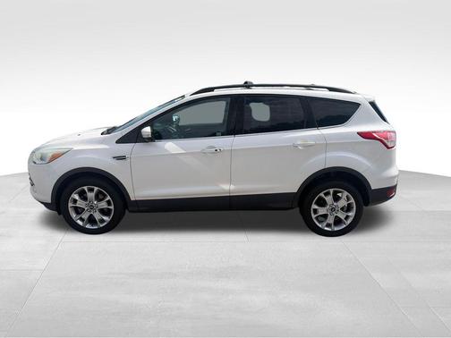 White Platinum 2013 Ford Escape SEL