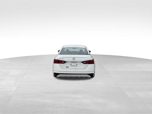 Glacier White 2025 Nissan Altima 2.5 SV