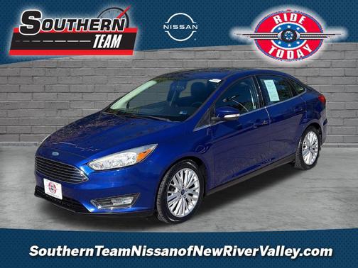 White Platinum Metallic Tri-Coat 2015 Ford Focus Titanium