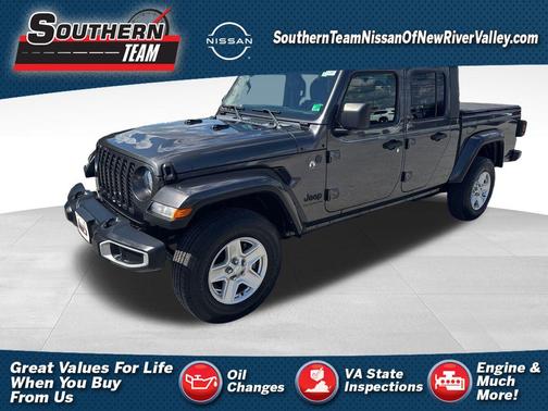 2022 Jeep Gladiator Sport S