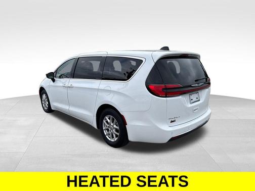 Bright White Clearcoat 2024 Chrysler Pacifica Touring L
